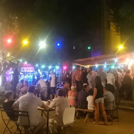 Les Pins Сasa de vacaciones *